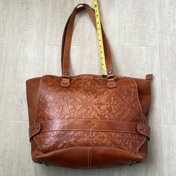Patricia Nash Large Brown Tooled Leather Bucket Tote - Picture 2 of 12